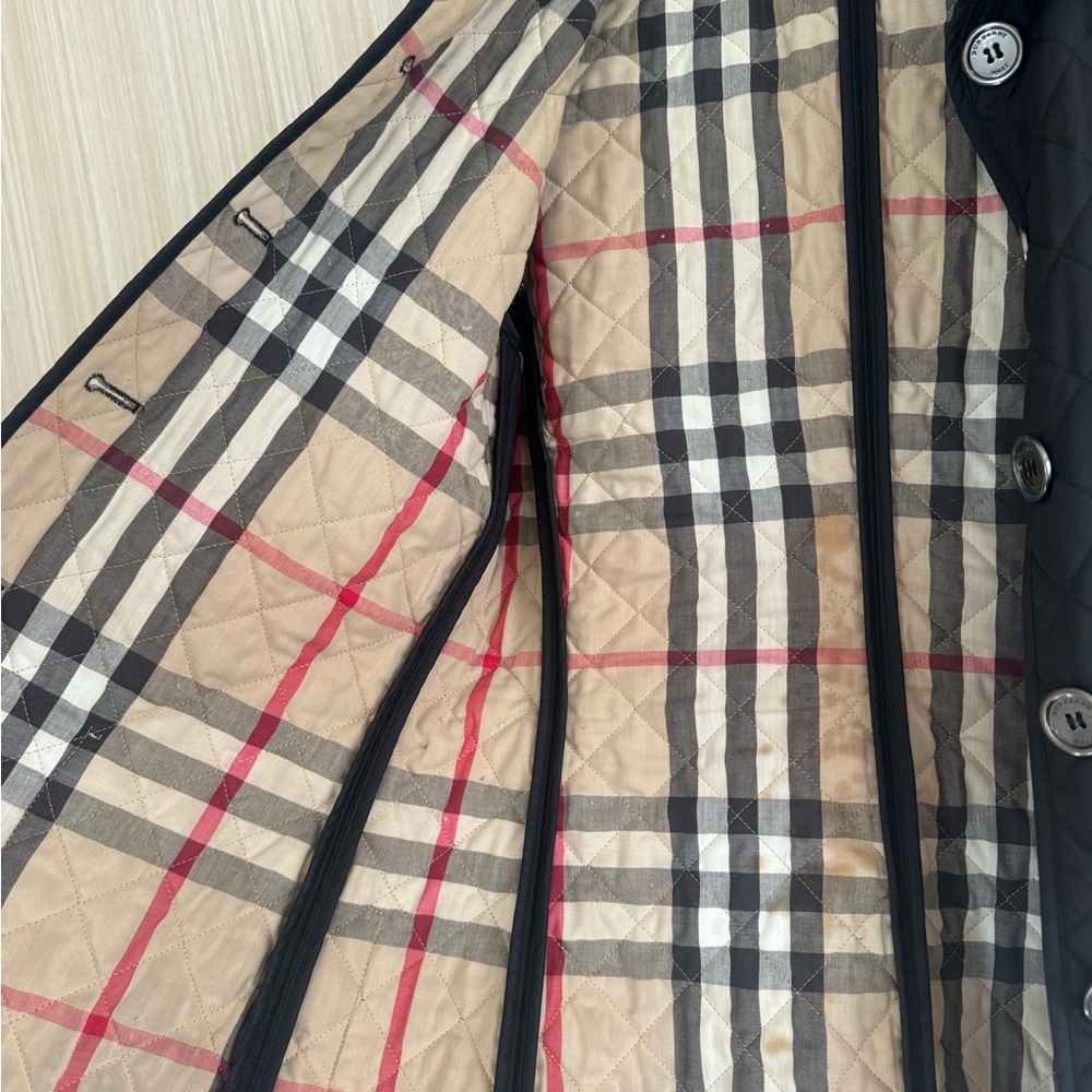 Burberry Nylon Black Quilted Coat with Classic Check Lining - Picture 3 of 11